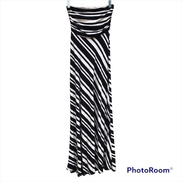 ⚓️Navy & White long Banana Republic dress - Picture 3 of 5